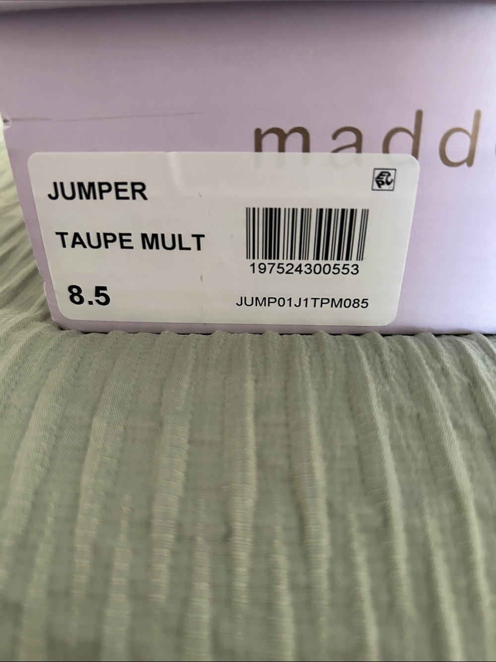 New in box Madden Girl Women’s Jumper Taupe Sneakers with White Stripes - Picture 2 of 3